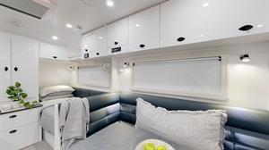 517915 image