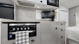 579832 image